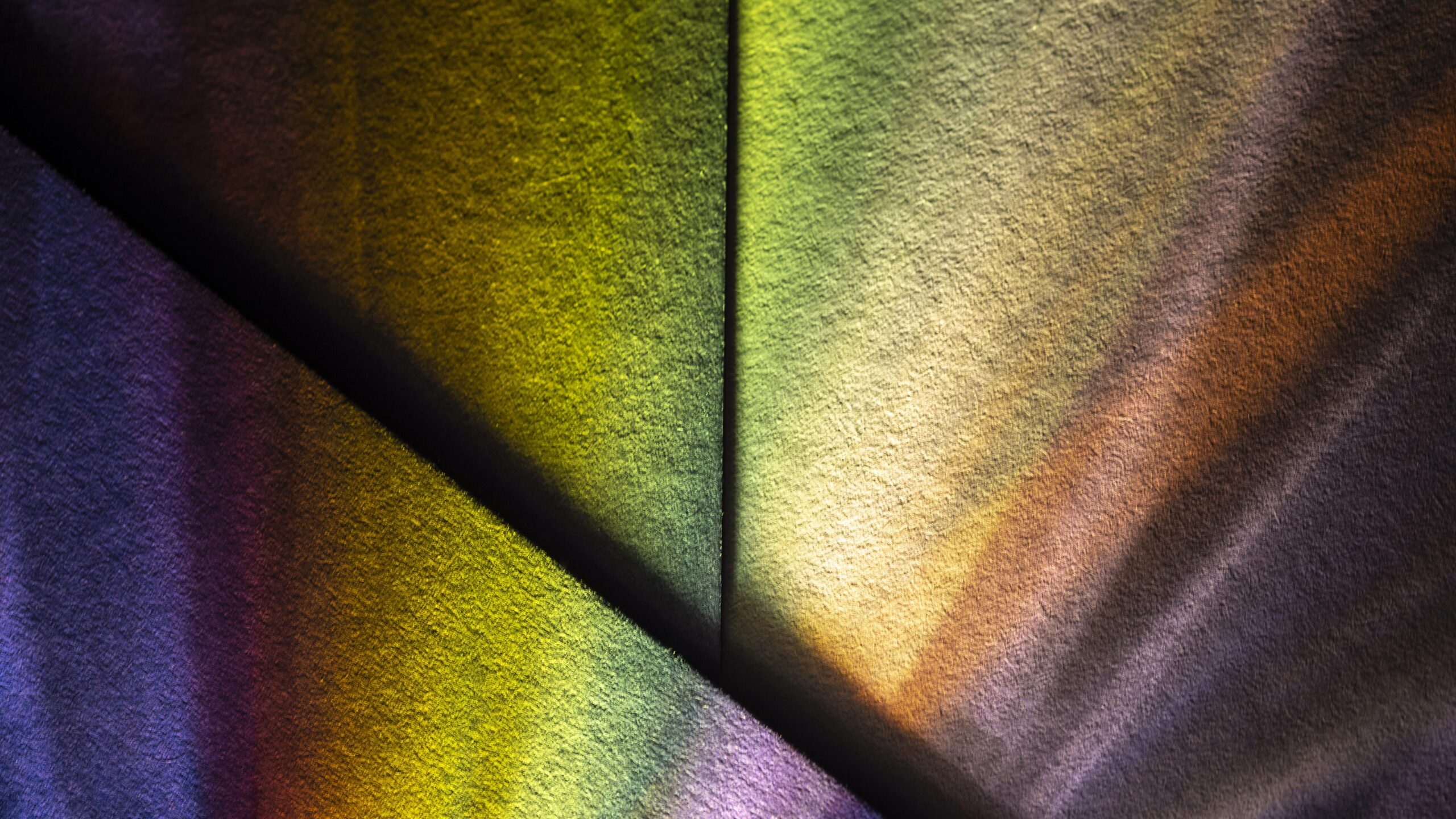 abstract-rainbow-bright-lights-prism-effect