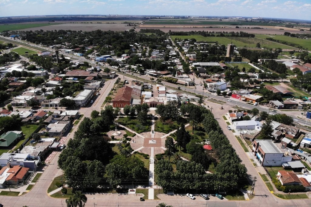 338265_plaza_del_carmen_timbues_vista_aerea_1024_x_680