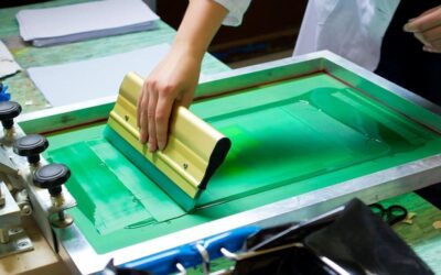 DISEÑO Y PRODUCCIÓN DE ESTAMPAS EN SERIGRAFÍA PARA REMERAS