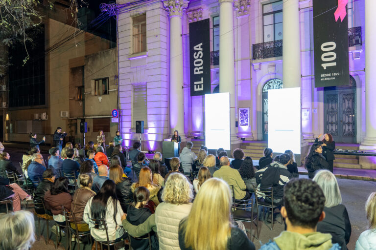 Con un acto a cielo abierto, se entregaron los premios del 103º Salón Anual Nacional de Santa Fe