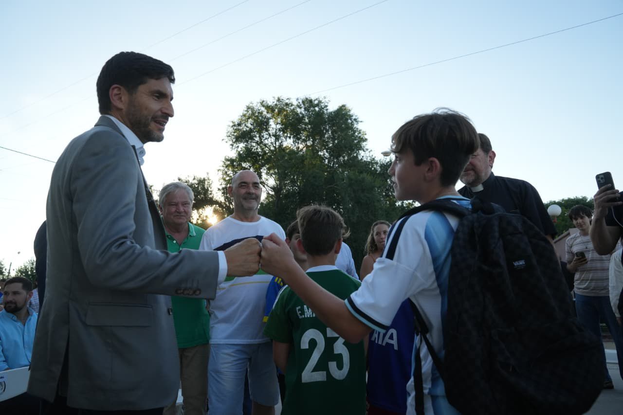 Una obra clave para la seguridad vial: Pullaro inauguró la rotonda en el cruce de las rutas provinciales Nº 70 y 68-S en Humboldt