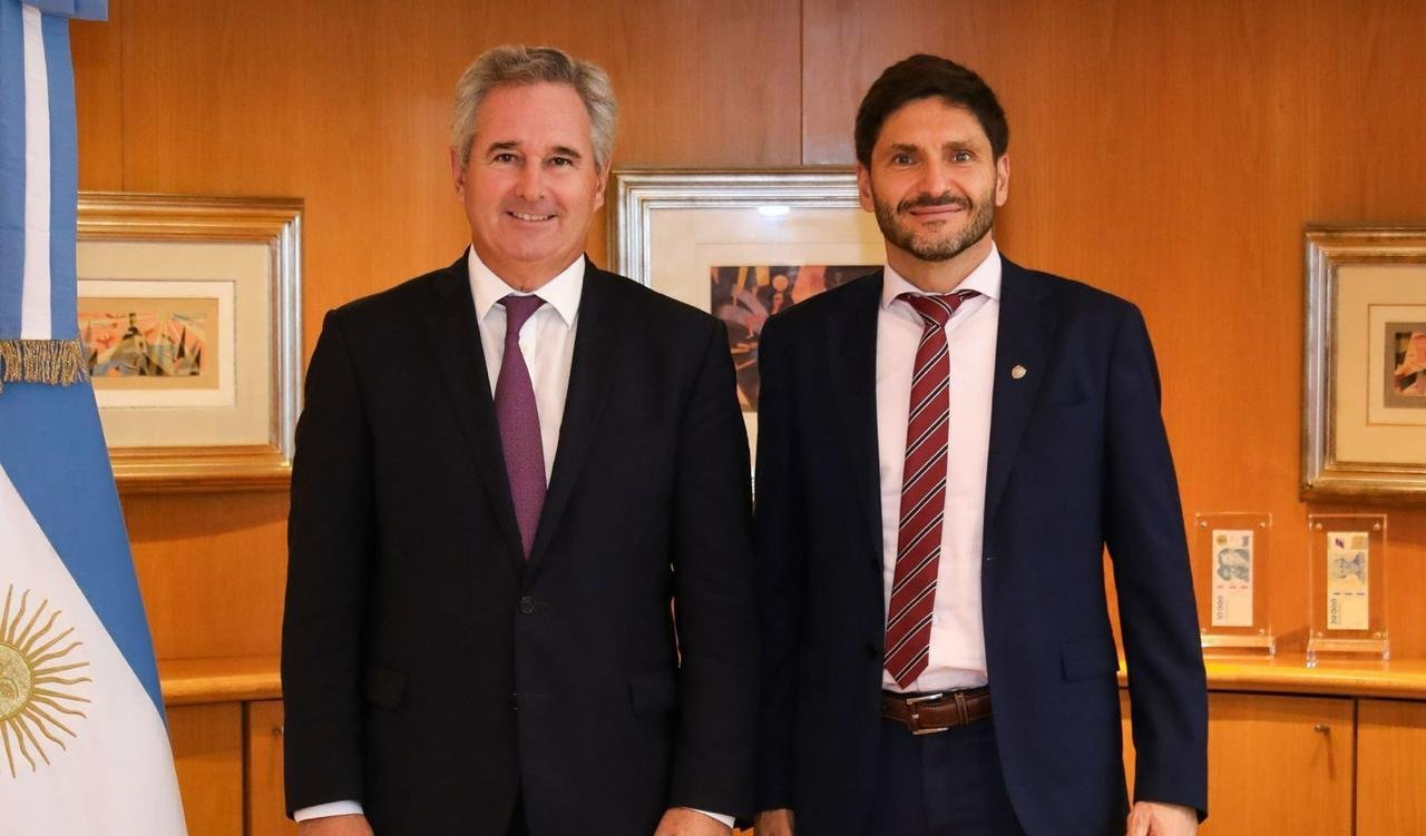 Pullaro llevó al canciller Quirno un documento en defensa de la producción santafesina de biodiésel