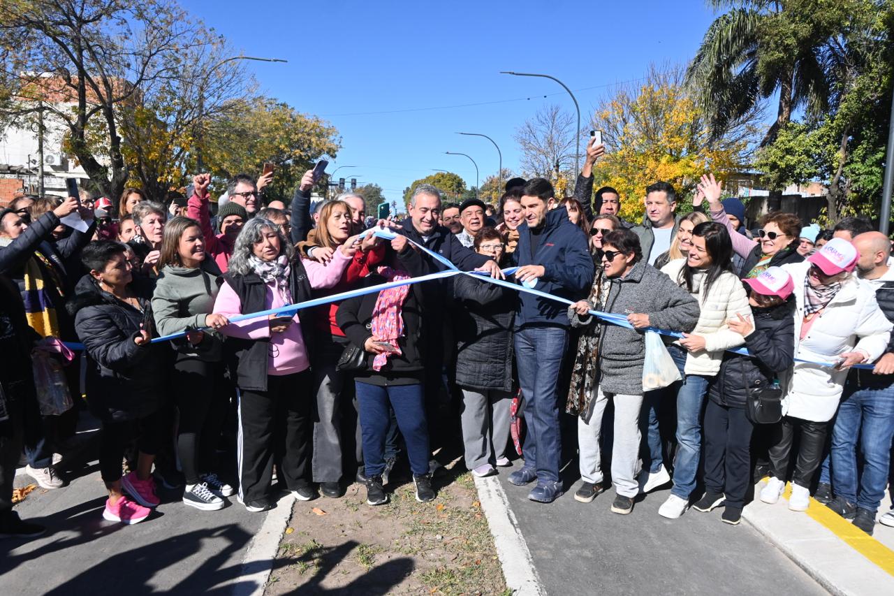 Pullaro inauguró la transformación de avenida Rouillón, obra clave para la conectividad del oeste rosarino: “La ciudad está renaciendo”, sostuvo el gobernador