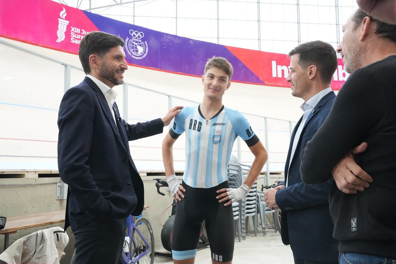 Pullaro en el Invencible Velódromo de Rafaela: “Tenemos un plan que impulsa el deporte y busca generar crecimiento económico y empleo”