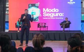 Con la presencia de más de 3 mil alumnos secundarios, Provincia realizó una jornada sobre grooming
