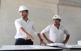 Pullaro recorrió la obra de la cárcel de alto perfil “El Infierno” que tiene un avance del 40 %