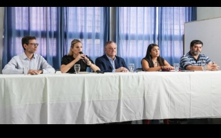 San Cristóbal: Provincia asiste a familias y refuerza la contención en las escuelas