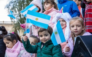 Provincia invita a la ciudadanía a celebrar el 216° aniversario de la Revolución de Mayo