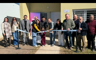 El gobierno de Pullaro concretó el sueño de la casa propia para 10 familias de Hersilia