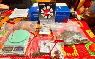 Diez detenidos y más de 800 gramos de cocaína secuestrados en cinco allanamientos en Cañada Rosquín