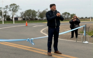 Pullaro inauguró la repavimentación de la Ruta 90 y entregó viviendas en el sur provincial