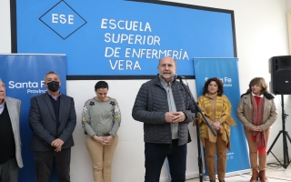 Perotti inauguró la Escuela Superior de Enfermería de la ciudad de Vera